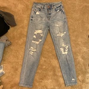 Light Washed Ripped Skinny Jeans